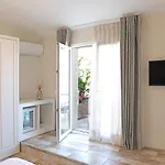 Hotell Lotus Koeyici