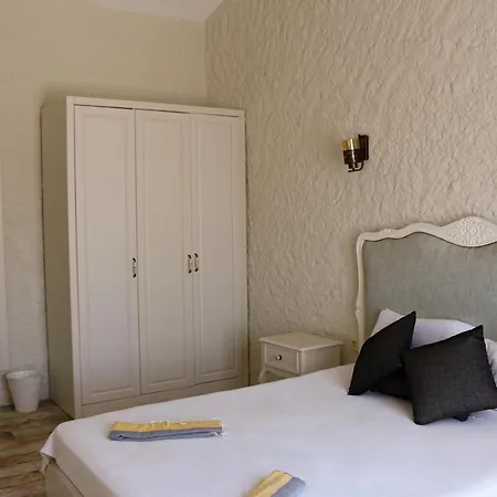 Lotus Koeyici Hotel *