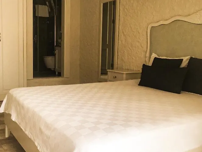 Lotus Koeyici Hotel